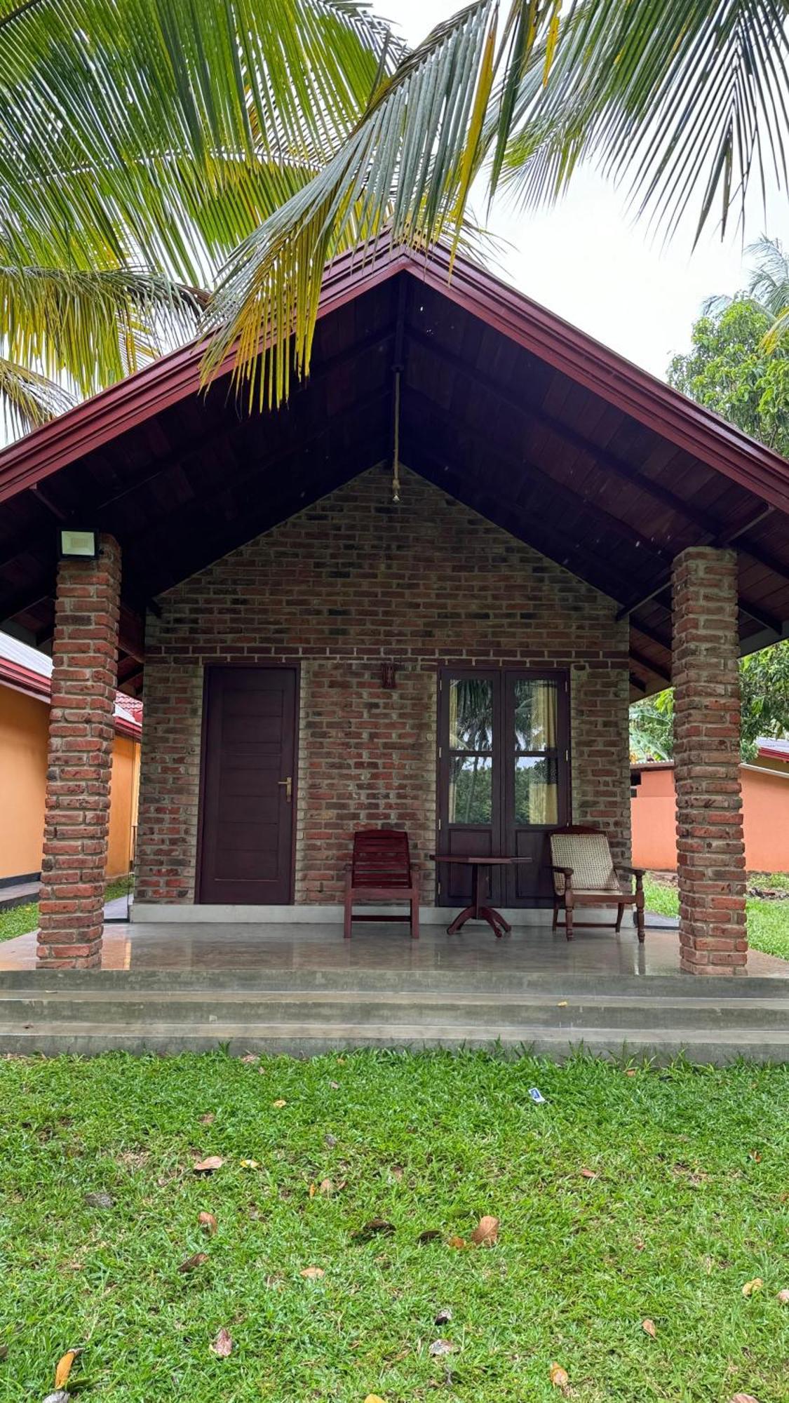 Araliya Lake Camp Resort Udawalawe Exterior photo